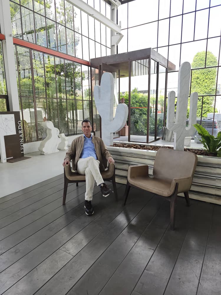 المهندس فرج القاضي وخبرته في صناعة الرخام